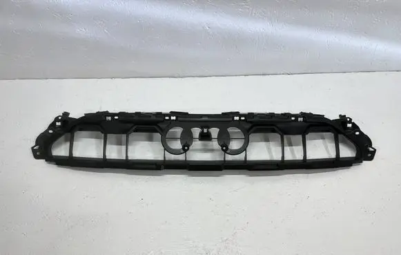 Front bumper upper radiator grill