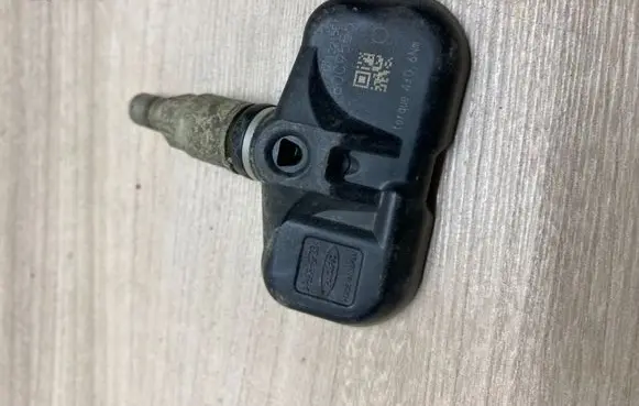 Tire pressure sensor