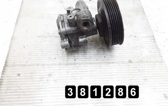 Volkswagen Polo Power steering pump 1000petrol