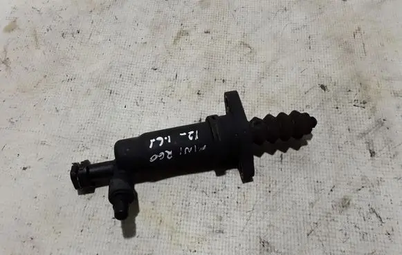 Mini Cooper Countryman R60 Clutch master cylinder 6798372