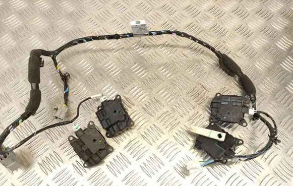 Nissan Pulsar Air flap motor/actuator 275804MB2A 296004402 02657