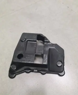 Seat Leon (5F) Other engine bay part 04E103729