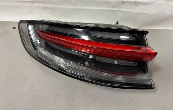 Porsche Macan (95B) Rear/tail lights 95B945091L