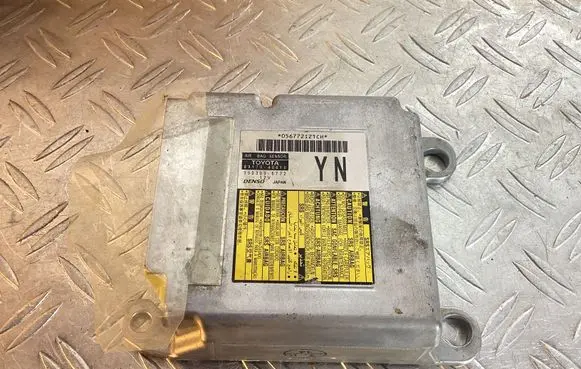 Lexus RX 450H Airbag control unit/module 8917048610
