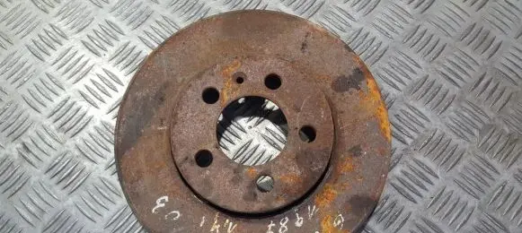 Volkswagen Golf IV Front brake disc