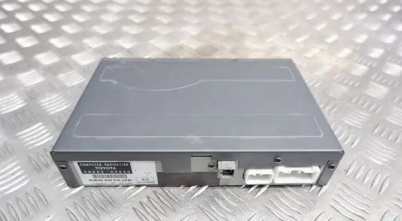 Toyota Avensis Verso Navigation unit CD/DVD player 0866200840