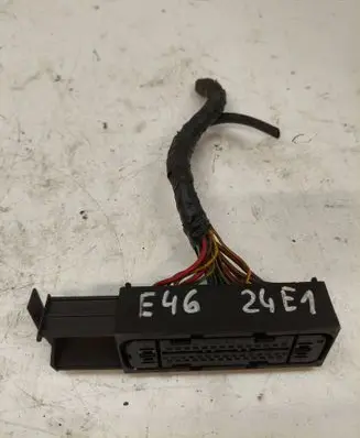BMW 3 E46 ABS module connector plug 6901652