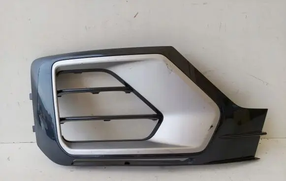 Audi Q2 - Front bumper lower grill 81A807682