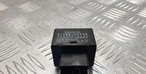 Toyota Land Cruiser (HDJ90) Light relay 8198050020 0665004281
