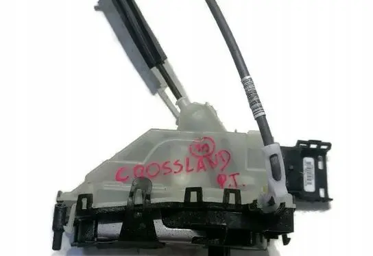 Opel Crossland X Loading door lock 