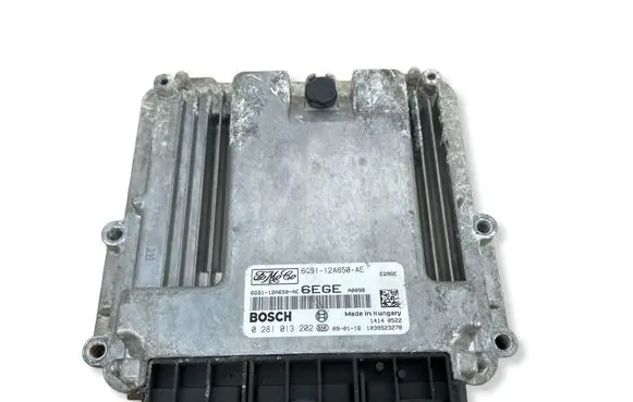 Land Rover Freelander 2 - LR2 Engine control unit/module 0281013202 6G9112A650AE