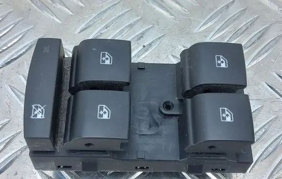 Opel Zafira C Electric window control switch 13305009