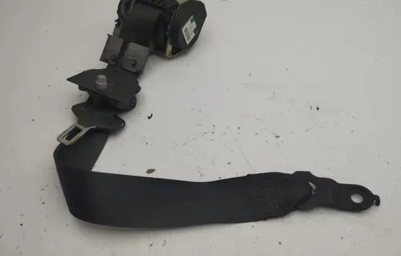 Mercedes-Benz E W211 Front seatbelt 2118600285