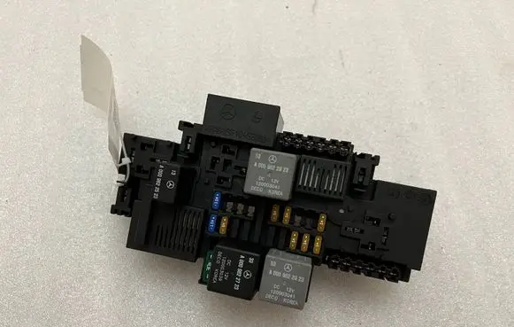 Mercedes-Benz GLC X253 C253 Fuse module A2229063202