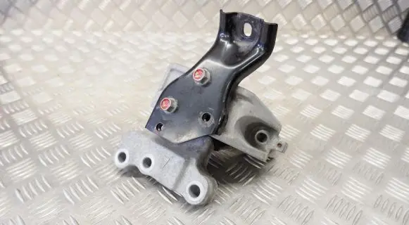Mitsubishi Outlander Engine mount bracket 2910A137