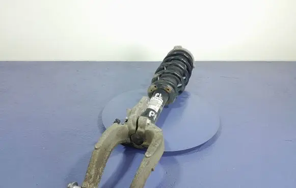 Volvo S90, V90 Front shock absorber/damper 31658002