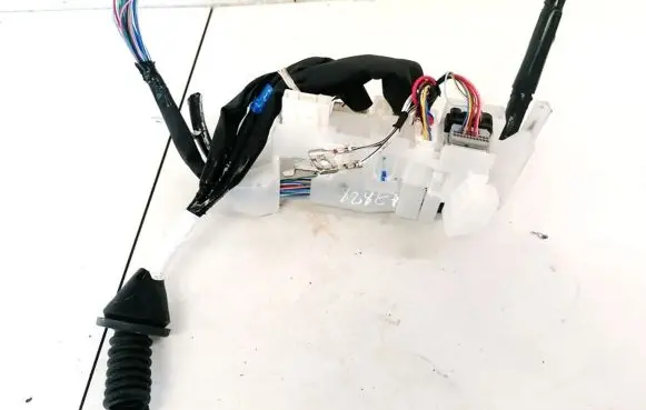 Toyota Auris E180 Fuse box set
