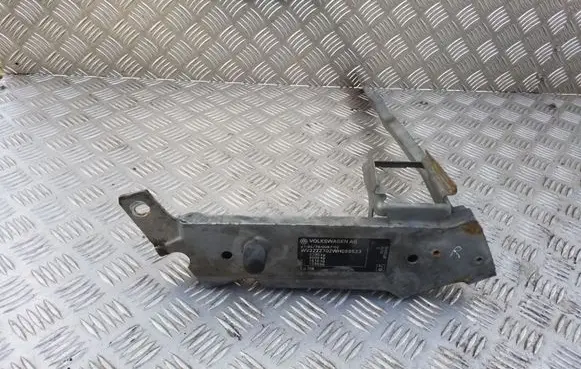 Volkswagen Transporter - Caravelle T4 Top upper radiator support slam panel