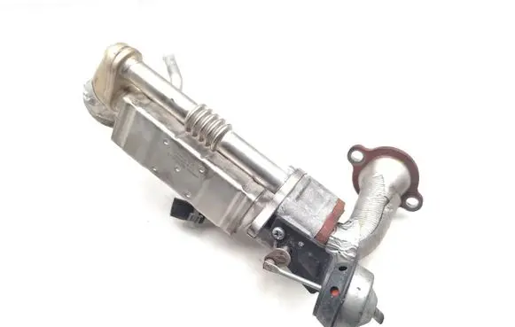 Mazda 6 EGR valve R2AA20304