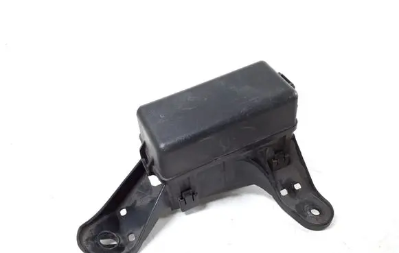 Lexus IS 220D-250-350 Fuse module 82743-30020
