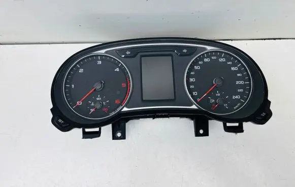 Audi A1 Speedometer (instrument cluster) 8X0920930D
