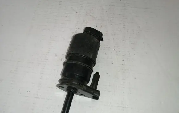 Renault Espace II Windscreen/windshield washer pump 7700802336