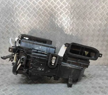 Interior heater climate box assembly