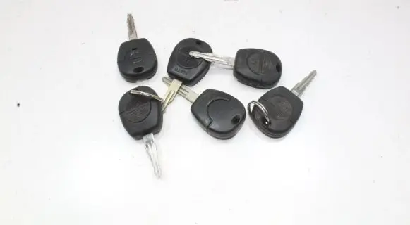 Nissan Micra Ignition key/card 5WK4885