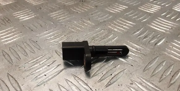Volkswagen PASSAT B6 Intake air temperature sensor 068905379D