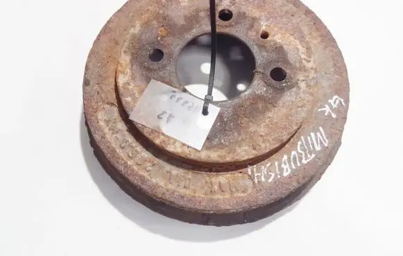 Mitsubishi Carisma Drum brake (rear) 