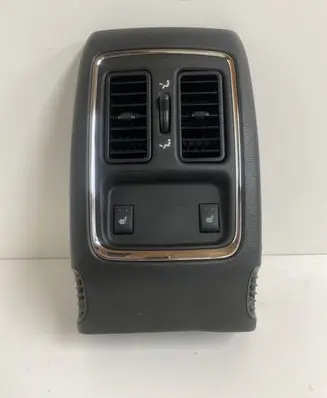Rear air vent grill