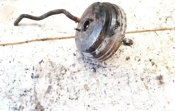 Honda FR-V Brake booster