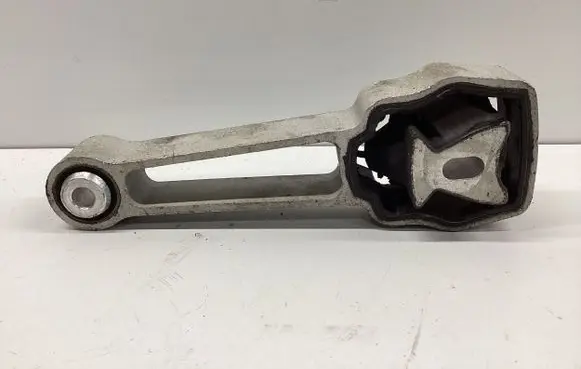 Land Rover Evoque I Engine mounting bracket