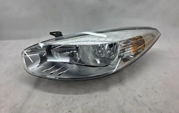 Renault Fluence Headlight/headlamp 260600078R