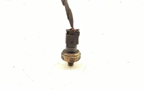 Mercedes-Benz E W211 Air conditioning (A/C) pressure sensor 0045429018 2205420118