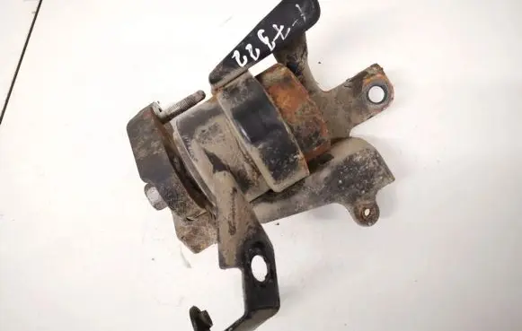 Engine mount bracket