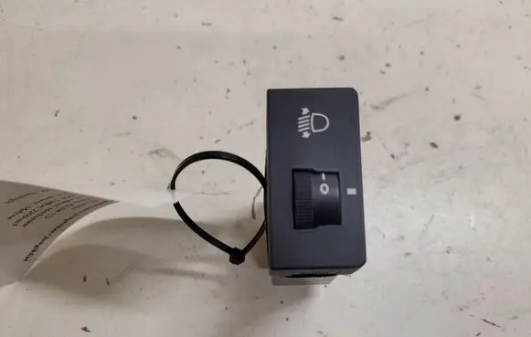 Hyundai Santa Fe Headlight level height control switch