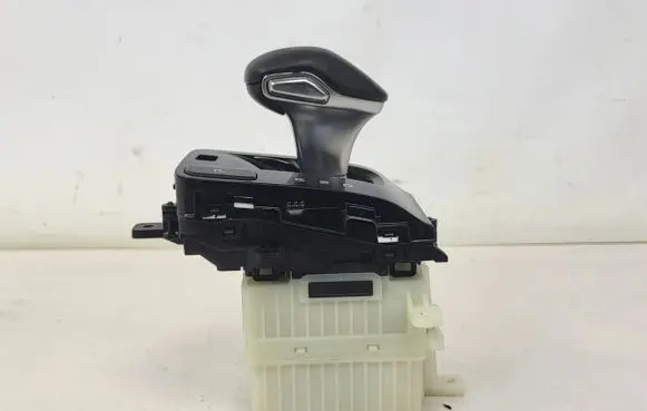 KIA Stinger Gear shifter/selector 