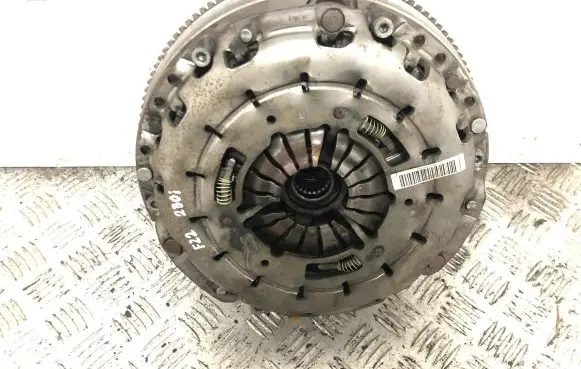 BMW 2 F22 F23 Clutch set kit 7614327