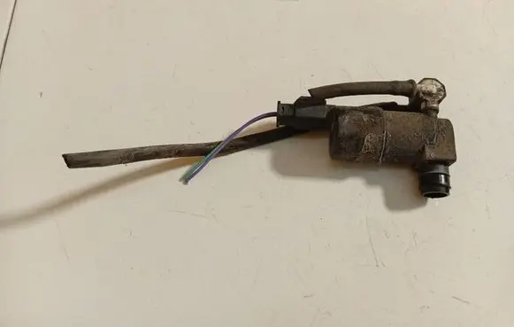 Citroen DS3 Windscreen/windshield washer pump 68115
