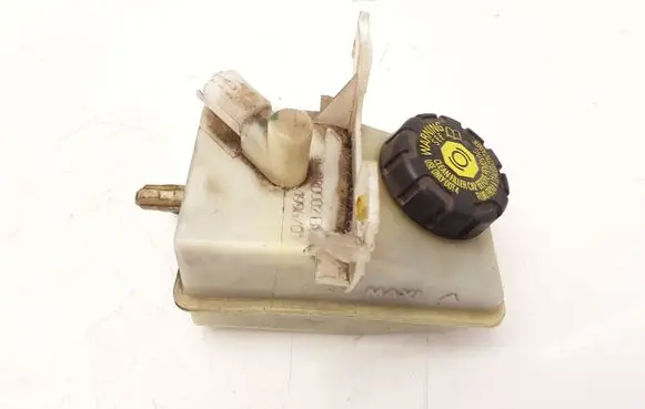 Renault Espace - Grand espace IV Brake fluid reservoir 8200021398