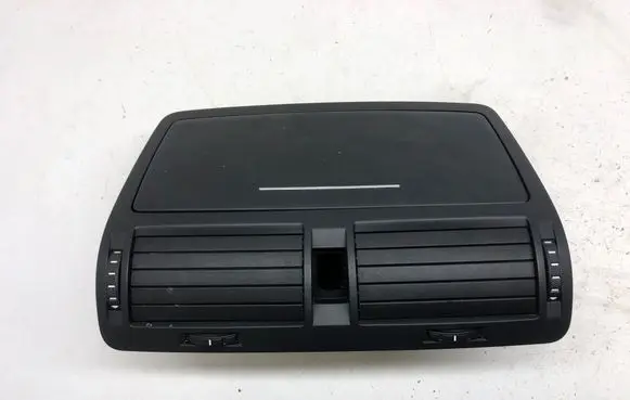Skoda Octavia Mk2 (1Z) Dash center air vent grill 1Z0820951