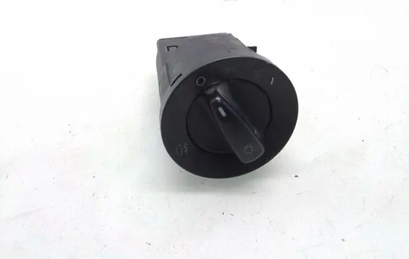 Volkswagen Golf IV Light switch 1C0941531
