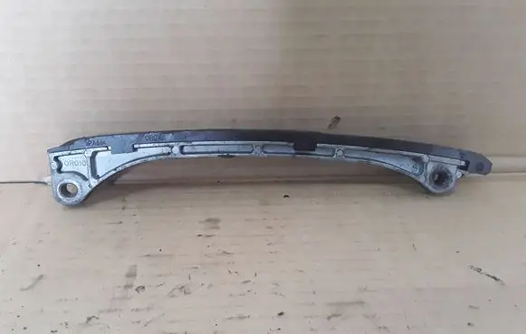 Toyota Avensis T250 Slide rail for timing chain NOCODE