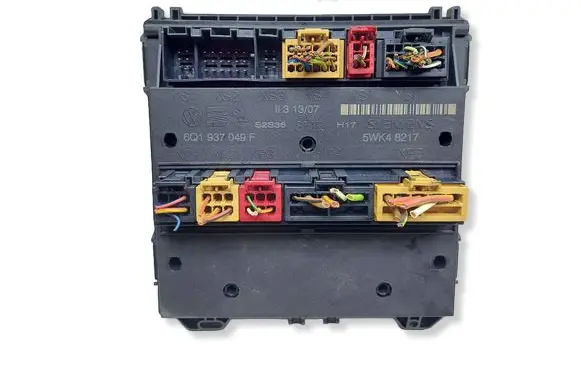 Skoda Fabia Mk2 (5J) Comfort/convenience module 6Q1937049FKASACJ 6Q1937049F 5WK48217