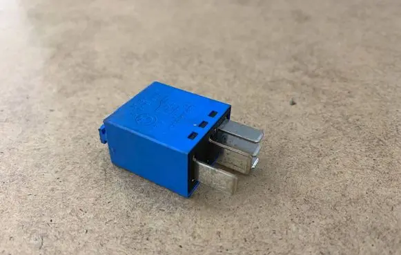 BMW 3 E90 E91 Other relay 6918816 61366918816 61316919113