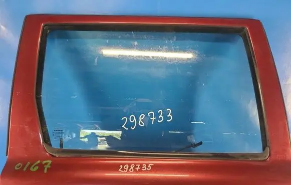 Volvo XC70 Front windscreen/windshield window 30674329