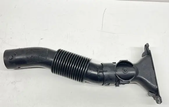Peugeot 308 Air intake duct part 9806604180