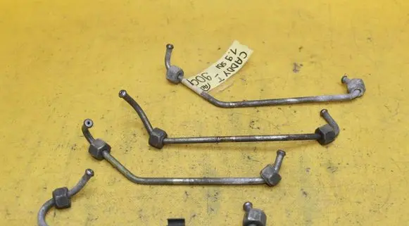 Volkswagen Caddy Fuel line pipe