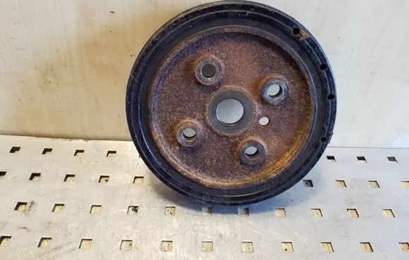 Volvo XC60 Crankshaft pulley 31258122